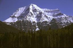 Mt. Robson (3954 m)